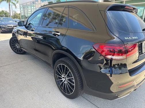 Black 2022 Mercedes-Benz GLC 300 Base