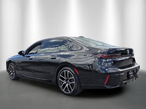 Black Sapphire Metallic 2023 BMW 740 740i