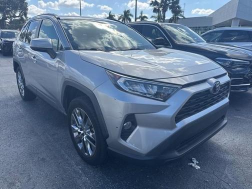 2019 Toyota RAV4 XLE Premium