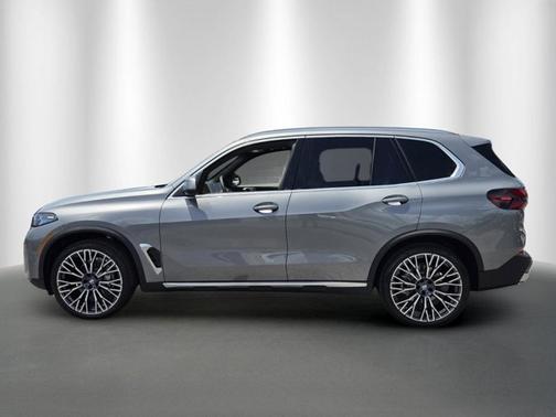 Skyscraper Grey Metallic 2026 BMW X5 sDrive40i