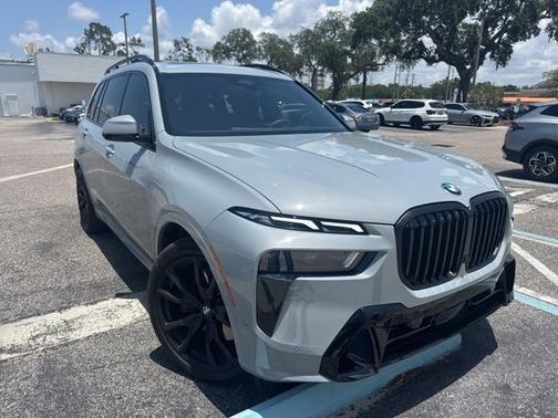 2025 BMW X7 xDrive40i