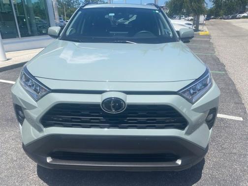 2020 Toyota RAV4 XLE Premium