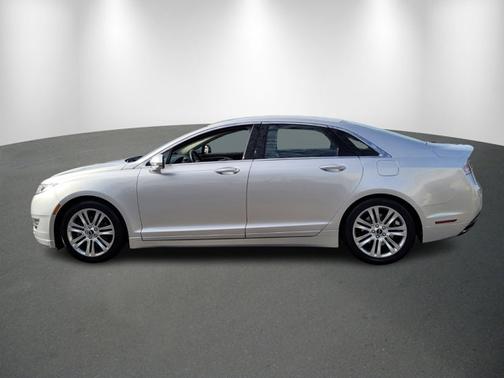 2015 Lincoln MKZ Base