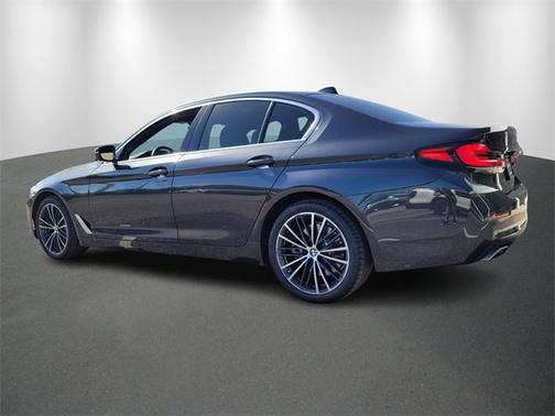 2022 BMW 540 540i