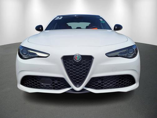 2022 Alfa Romeo Giulia Veloce