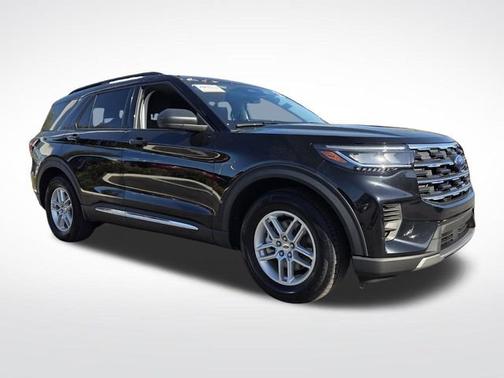 Black Metallic 2025 Ford Explorer Active