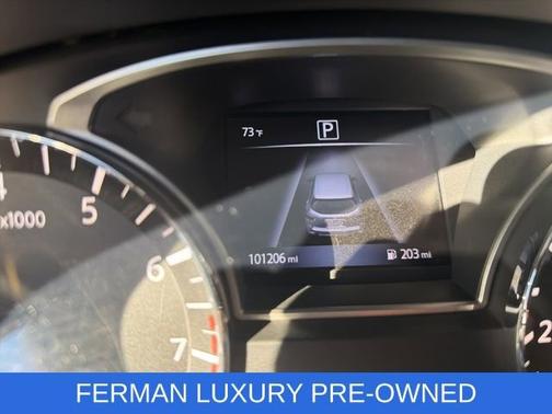 2016 Nissan Pathfinder SV