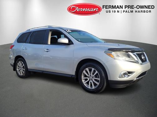 2016 Nissan Pathfinder SV