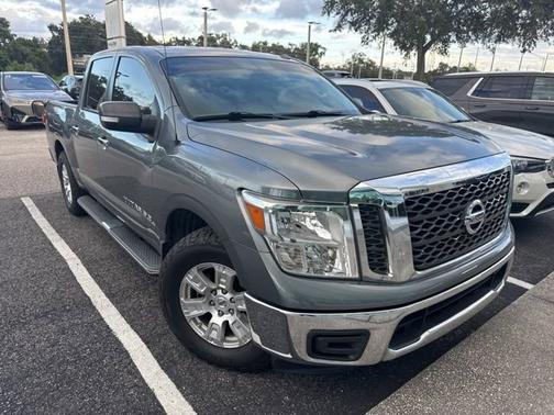 2018 Nissan Titan SV
