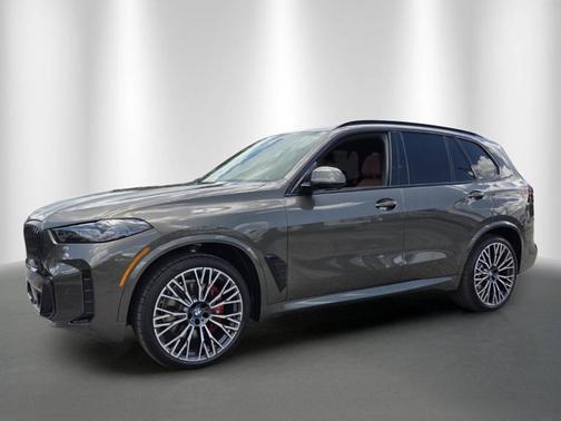 Manhattan Green Metallic 2026 BMW X5 xDrive40i