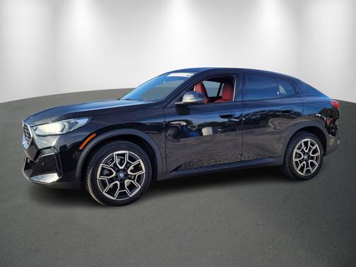 2025 BMW X2 xDrive28i