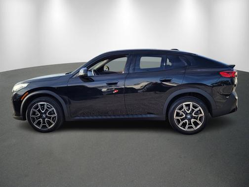 2025 BMW X2 xDrive28i