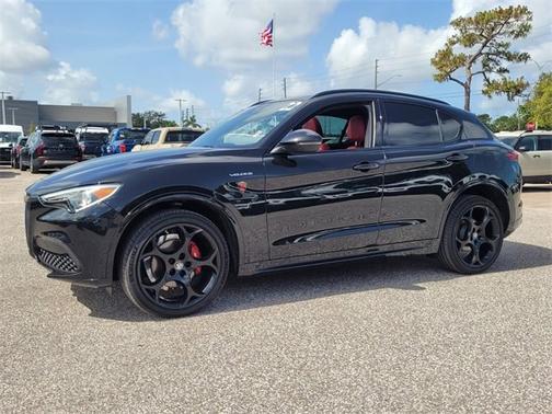2022 Alfa Romeo Stelvio Veloce