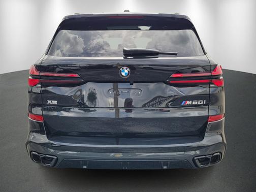 2026 BMW X5 M60i