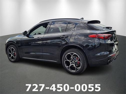 2022 Alfa Romeo Stelvio Veloce