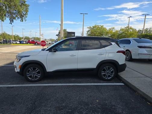 2021 Kia Seltos S