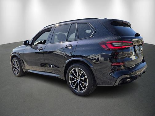 2023 BMW X5 M50i