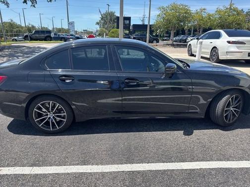 2022 BMW 330 330i