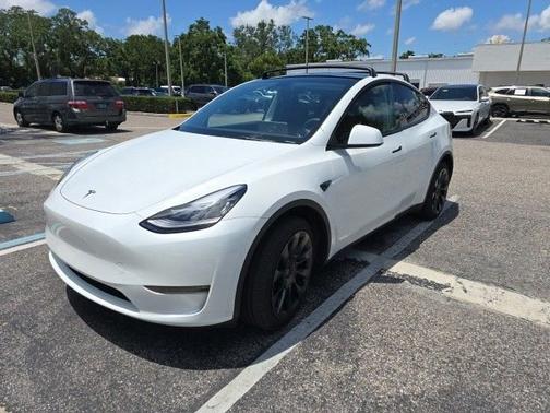 2023 Tesla Model Y Long Range