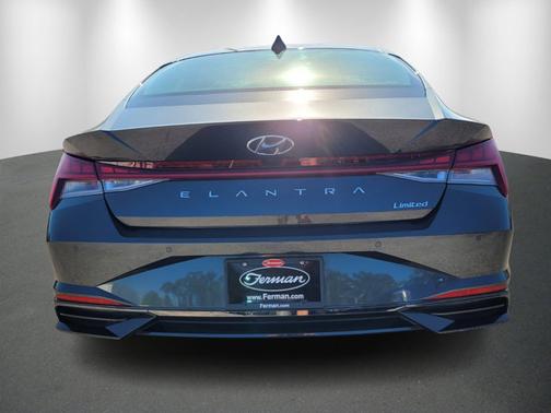 2023 Hyundai ELANTRA Limited