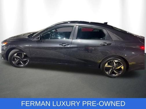 2023 Hyundai ELANTRA Limited