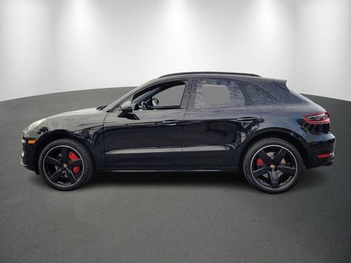 2017 Porsche Macan Turbo
