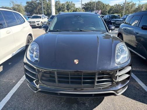 2017 Porsche Macan Turbo