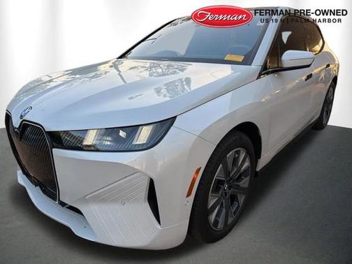 Mineral White Metallic 2026 BMW iX xDrive45