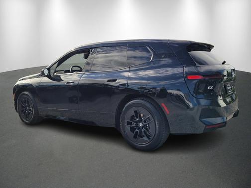 2026 BMW iX xDrive60