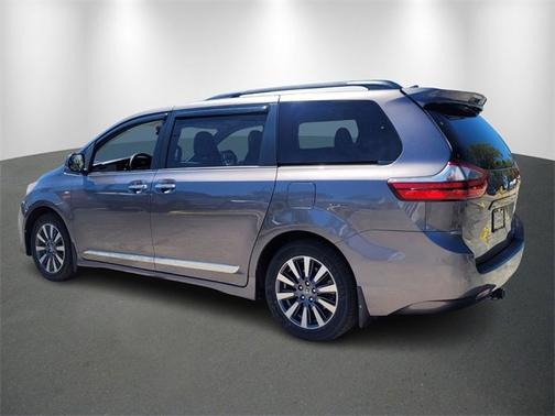 2020 Toyota Sienna Limited Premium
