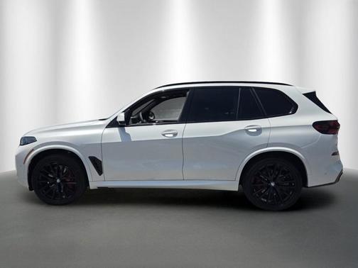 Mineral White Metallic 2026 BMW X5 xDrive40i
