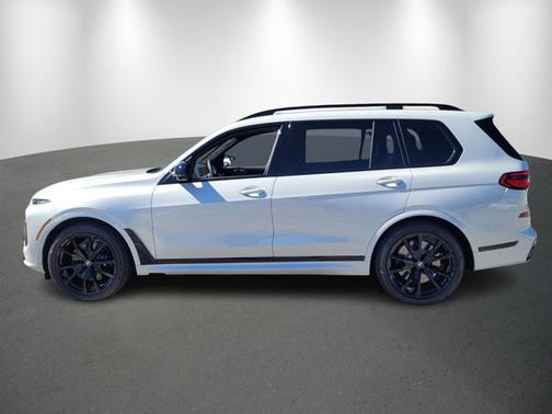 2026 BMW X7 M60i
