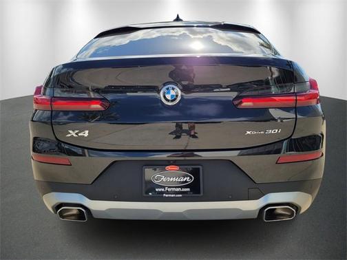 2024 BMW X4 xDrive30i