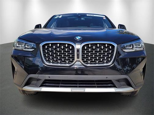 2024 BMW X4 xDrive30i