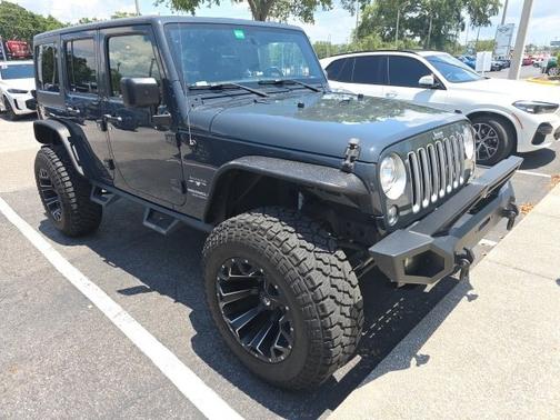 2017 Jeep Wrangler Unlimited Sahara