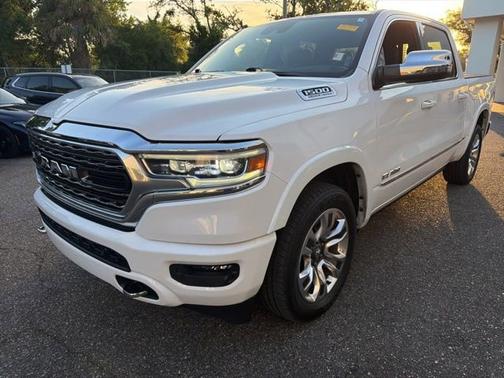 Bright White Clearcoat 2023 RAM 1500 Limited
