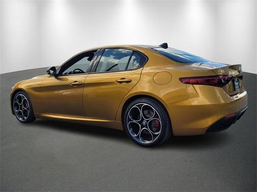 2022 Alfa Romeo Giulia Veloce