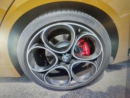 2022 Alfa Romeo Giulia Veloce