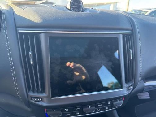 2023 Maserati Levante Modena