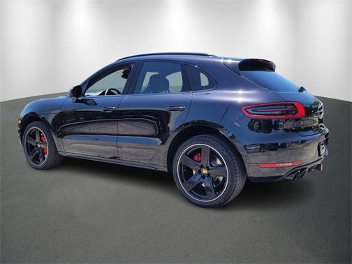 2017 Porsche Macan Turbo