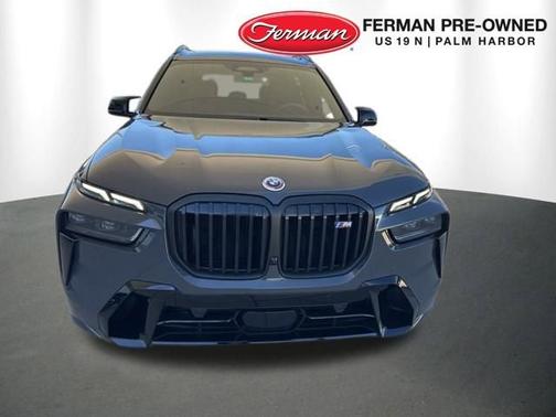 2023 BMW X7 M60i