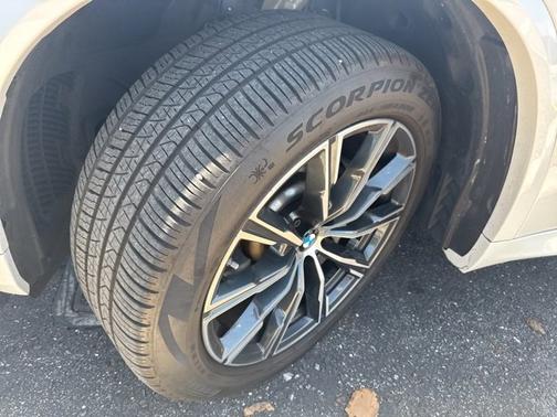 2023 BMW X5 sDrive40i