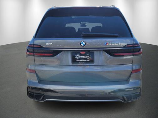 2026 BMW X7 M60i