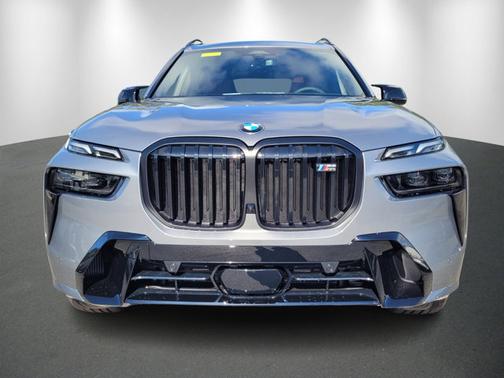 2026 BMW X7 M60i