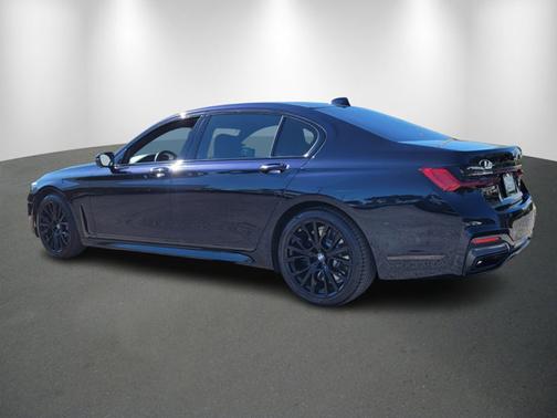 2022 BMW 750 750i xDrive