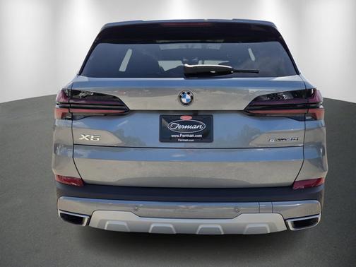 Skyscraper Grey Metallic 2024 BMW X5 sDrive40i