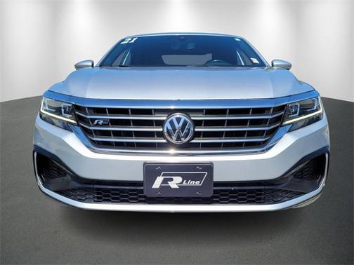 2021 Volkswagen Passat 2.0T R-Line