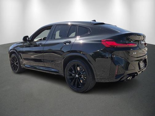 2025 BMW X4 xDrive30i