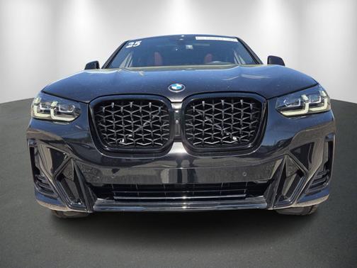 2025 BMW X4 xDrive30i