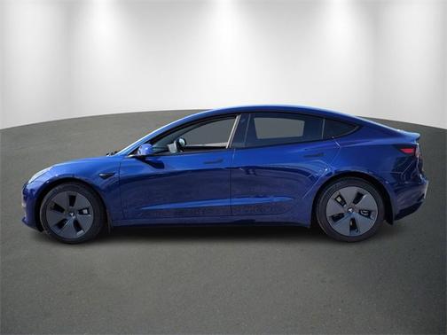 2022 Tesla Model 3 Base